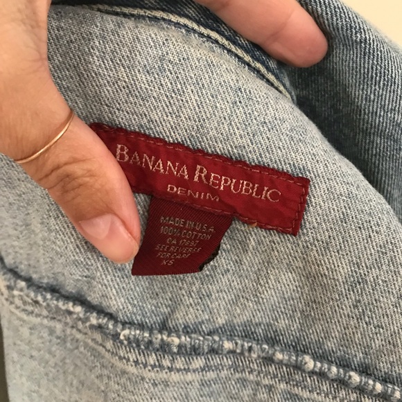 Banana Republic Denim Vest - Picture 4 of 4